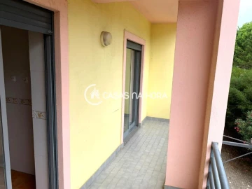 Apartamento T2 para Arrendamento em Corroios