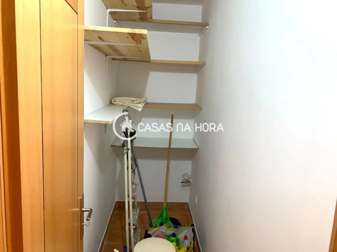 Apartamento T2 para Arrendamento em Corroios Foto 6