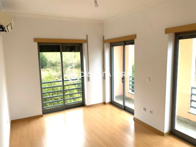 Apartamento T2 para Arrendamento em Corroios Foto 19