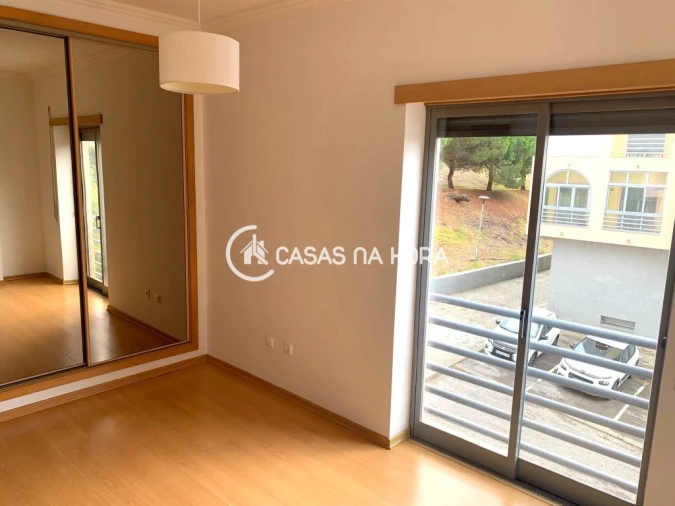 Apartamento T2 para Arrendamento em Corroios Foto 17