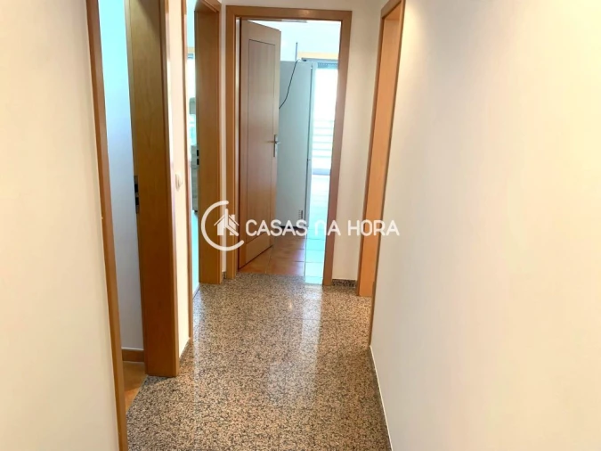 Apartamento T2 para Arrendamento em Corroios Foto 23