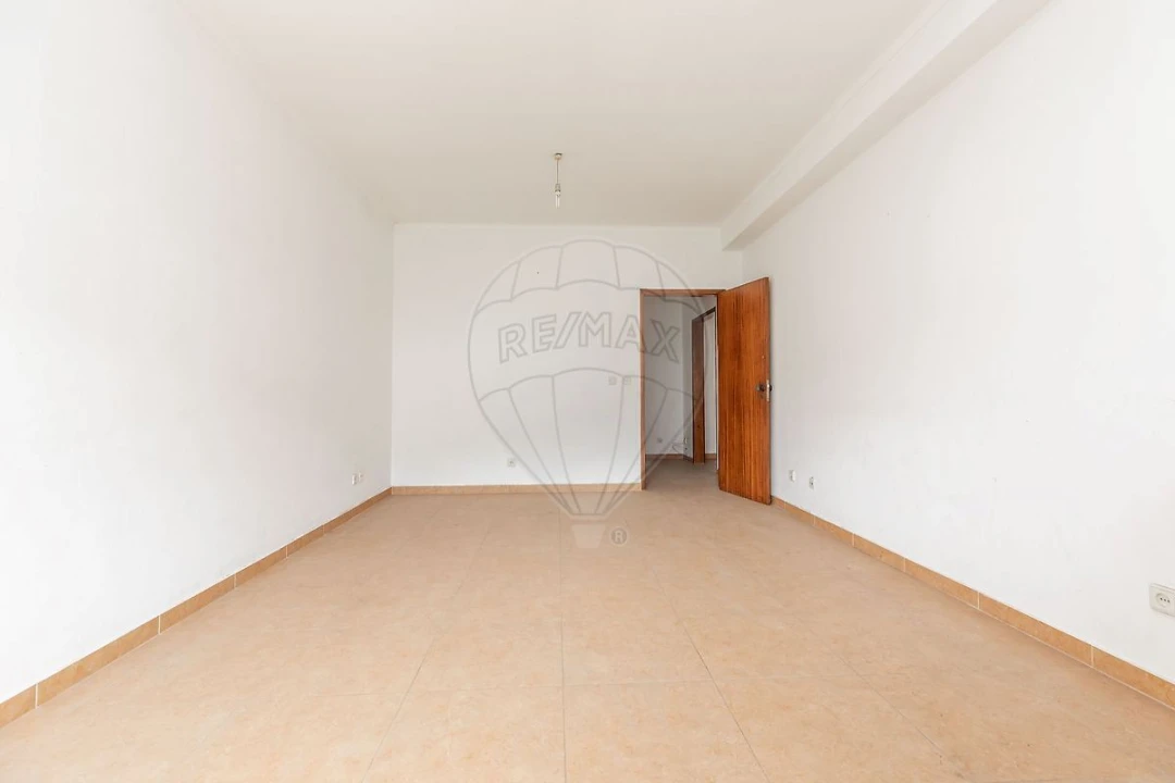 Apartamento T3 para Venda em Lousã e Vilarinho Foto 4