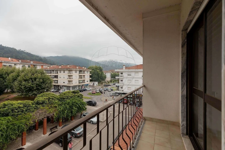 Apartamento T3 para Venda em Lousã e Vilarinho Foto 5