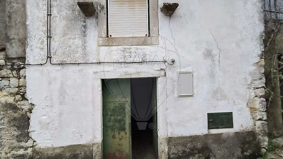 Moradia T2 para Venda em Zambujal