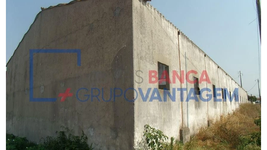 Armazém para Venda em Marinhais