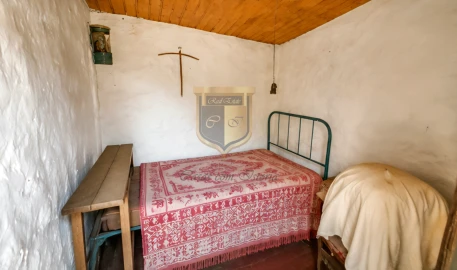 Moradia T2 para Venda em Painho e Figueiros