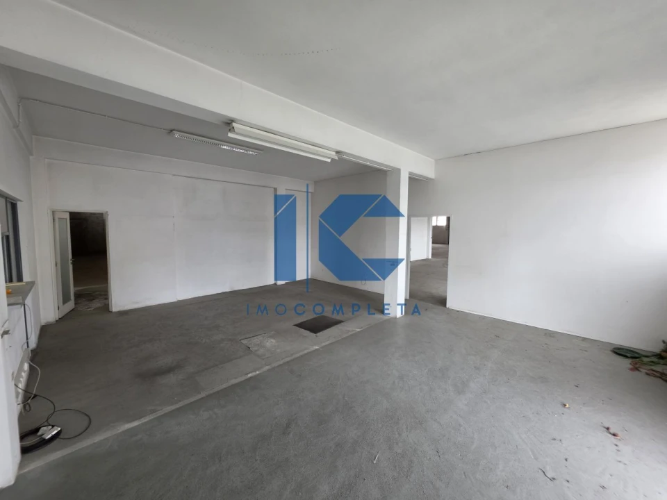 Loja para Arrendamento em Travassô e Óis da Ribeira Foto 6
