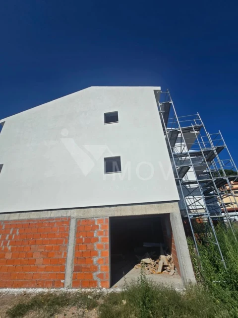 Moradia T3 para Venda em Lufrei