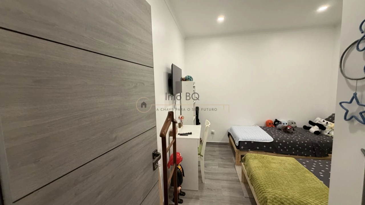 Apartamento T3 para Venda em São Vicente Foto 11
