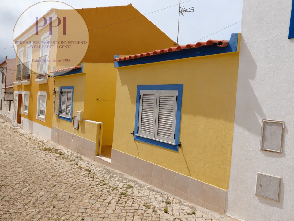 Moradia T2 para Venda em Vila do Bispo e Raposeira Foto 3