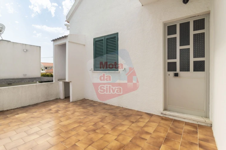 Moradia T2 para Venda em Charneca de Caparica e Sobreda Foto 17