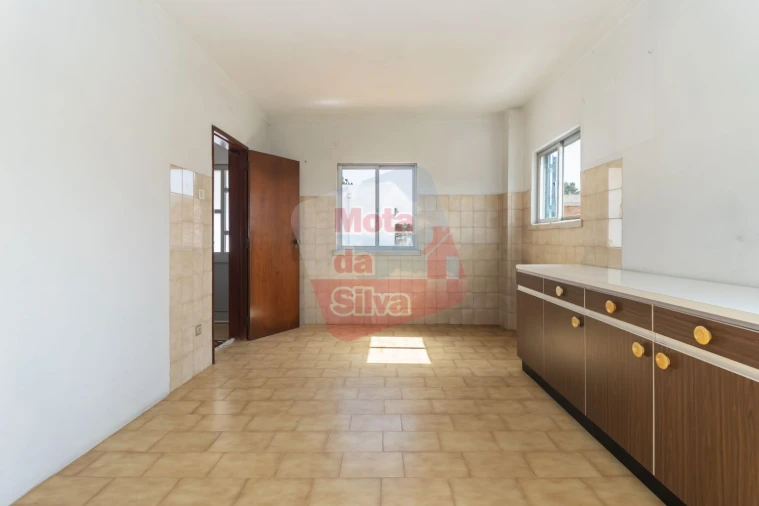 Moradia T2 para Venda em Charneca de Caparica e Sobreda Foto 21