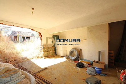 Moradia T3 para Venda em Santiago Maior
