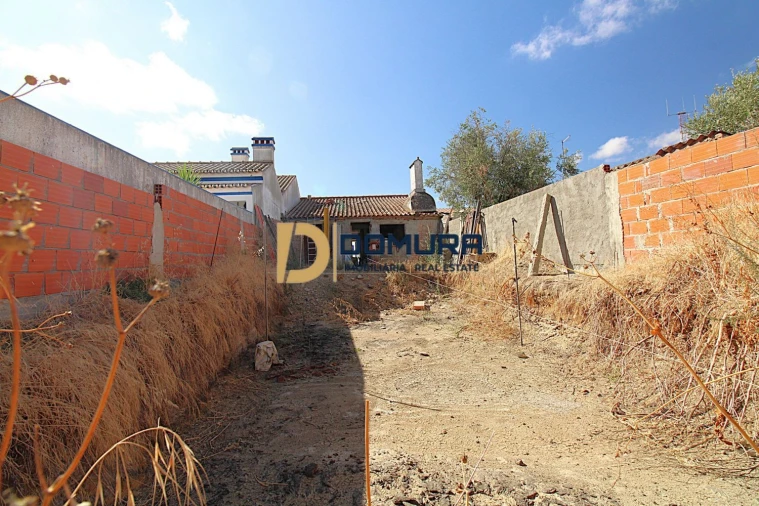 Moradia T3 para Venda em Santiago Maior Foto 27