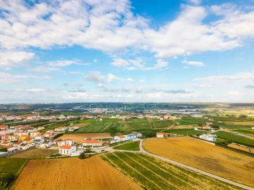 Moradia T4 para Venda em Atouguia da Baleia