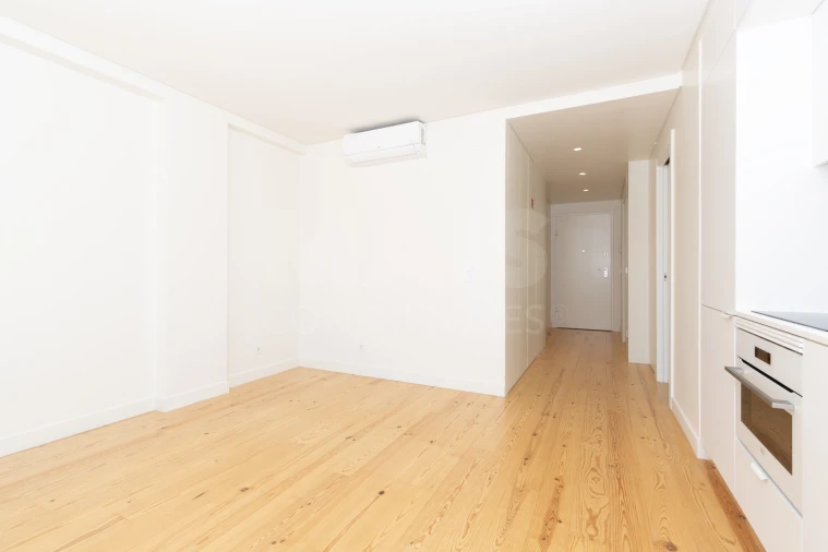 Apartamento T1 para Arrendamento em São Domingos de Benfica Foto 2