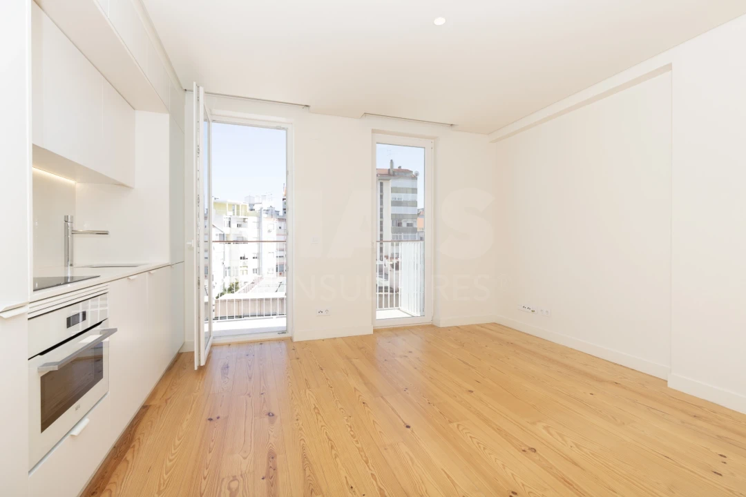 Apartamento T1 para Arrendamento em São Domingos de Benfica Foto 3
