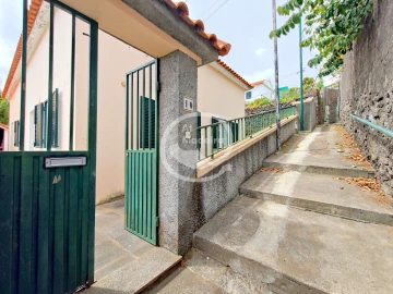 Moradia T3 para Venda em Imaculado Coração de Maria