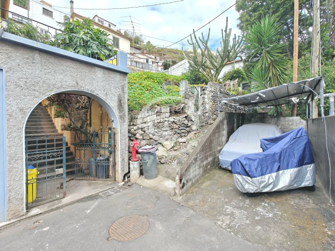 Moradia T2 para Venda em Funchal (São Pedro) Foto 22