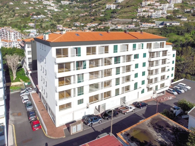 Apartamento T2 para Venda em Caniço Foto 3