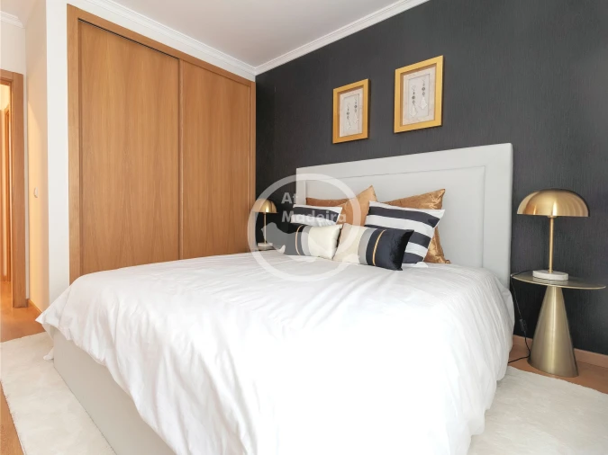 Apartamento T2 para Venda em Caniço Foto 10