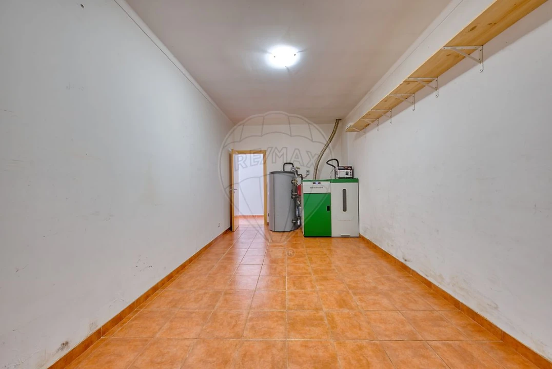Moradia T3 para Venda em Achete, Azoia de Baixo e Póvoa de Santarém Foto 29