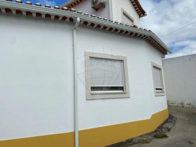 Moradia T3 para Venda em Achete, Azoia de Baixo e Póvoa de Santarém Foto 4