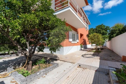 Moradia T4 para Venda em Azeitão (São Lourenço e São Simão)