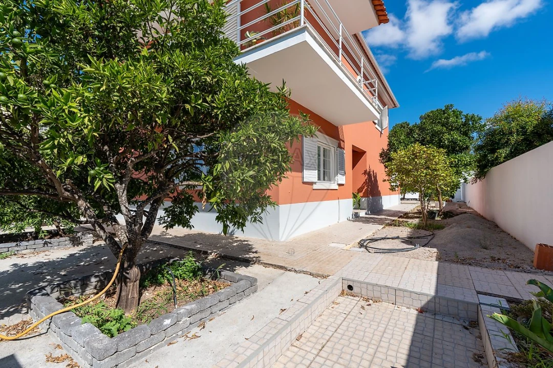 Moradia T4 para Venda em Azeitão (São Lourenço e São Simão) Foto 32