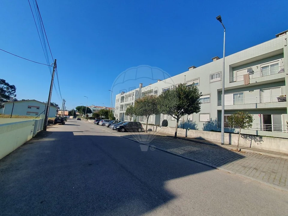 Apartamento T2 para Venda em Canelas Foto 15