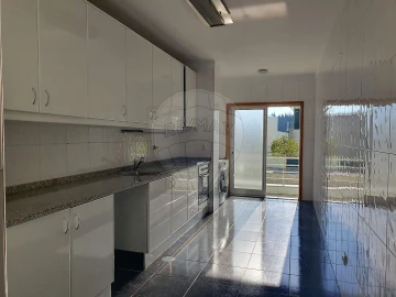 Apartamento T2 para Venda em Canelas
