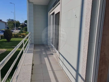 Apartamento T2 para Venda em Canelas