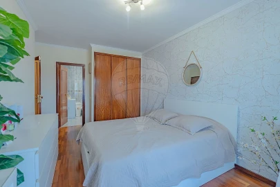 Apartamento T3 para Venda em Gulpilhares e Valadares