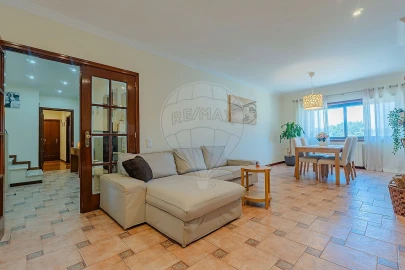 Apartamento T3 para Venda em Gulpilhares e Valadares