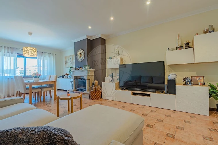 Apartamento T3 para Venda em Gulpilhares e Valadares Foto 3