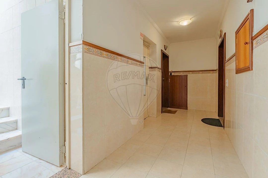 Apartamento T3 para Venda em Gulpilhares e Valadares Foto 26
