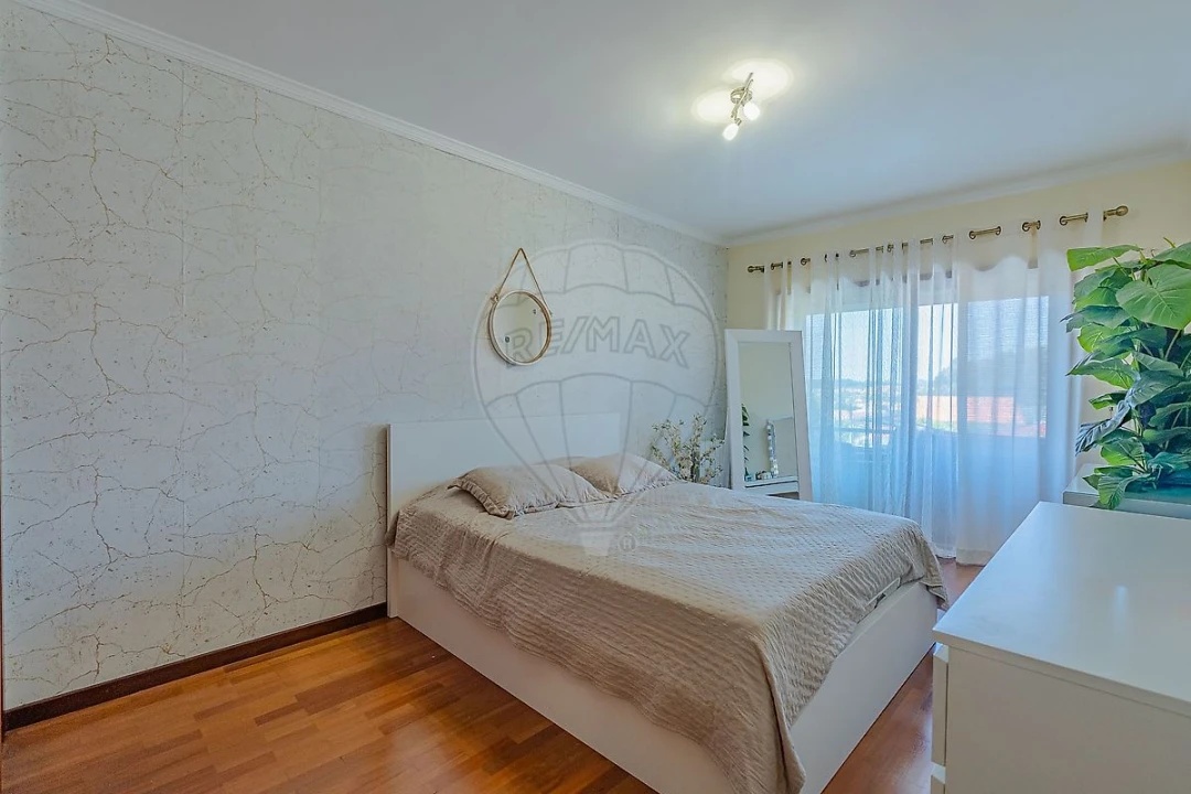 Apartamento T3 para Venda em Gulpilhares e Valadares Foto 17
