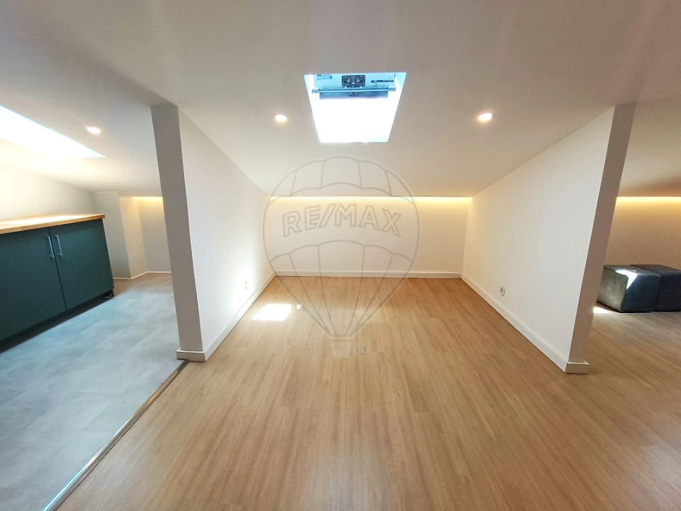 Apartamento T2 para Venda em Fatima Foto 5