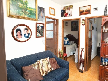 Moradia T2 para Venda em Vila de Cucujães