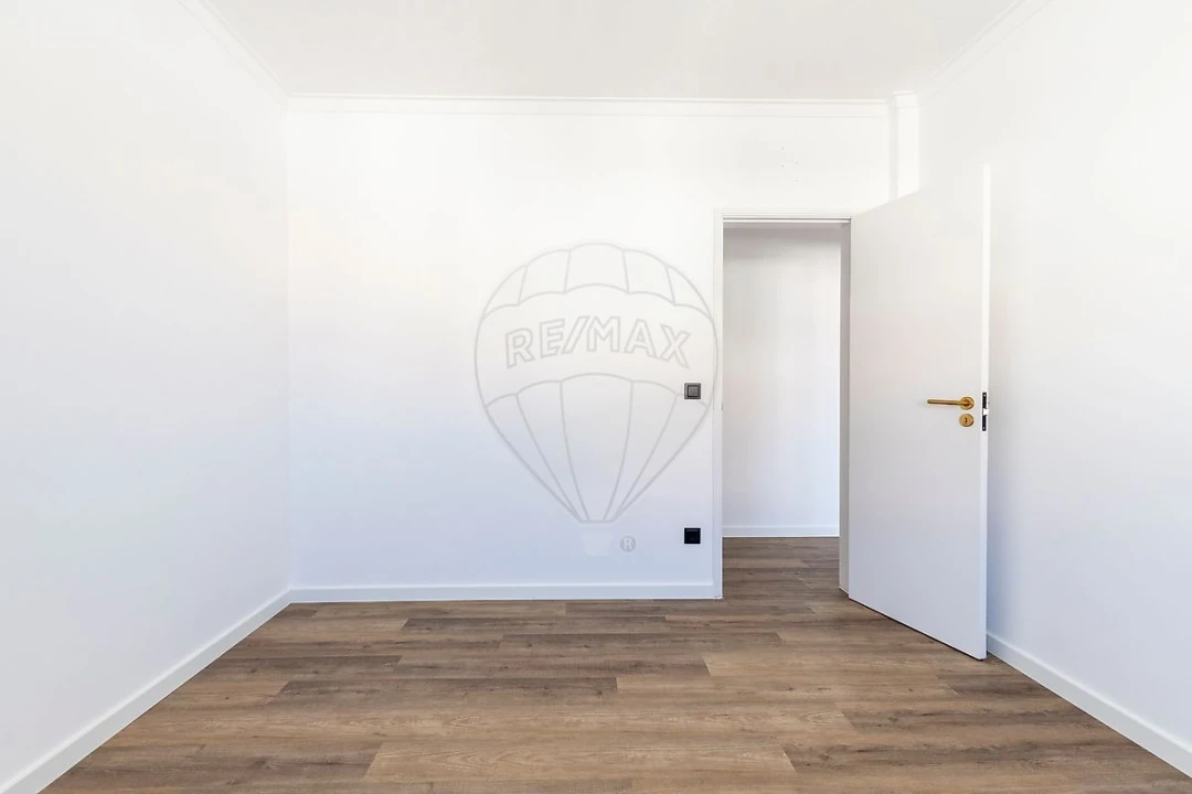Apartamento T2 para Venda em Silveira Foto 14