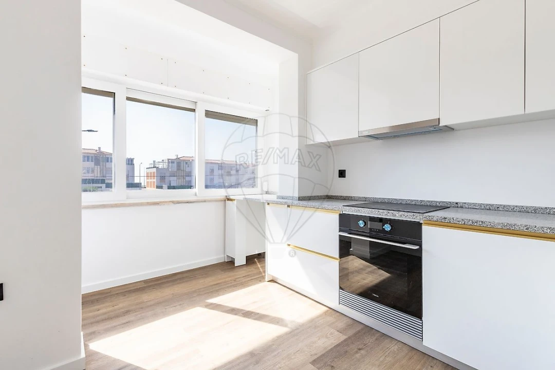 Apartamento T2 para Venda em Silveira Foto 3