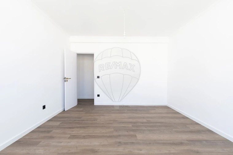 Apartamento T2 para Venda em Silveira Foto 7