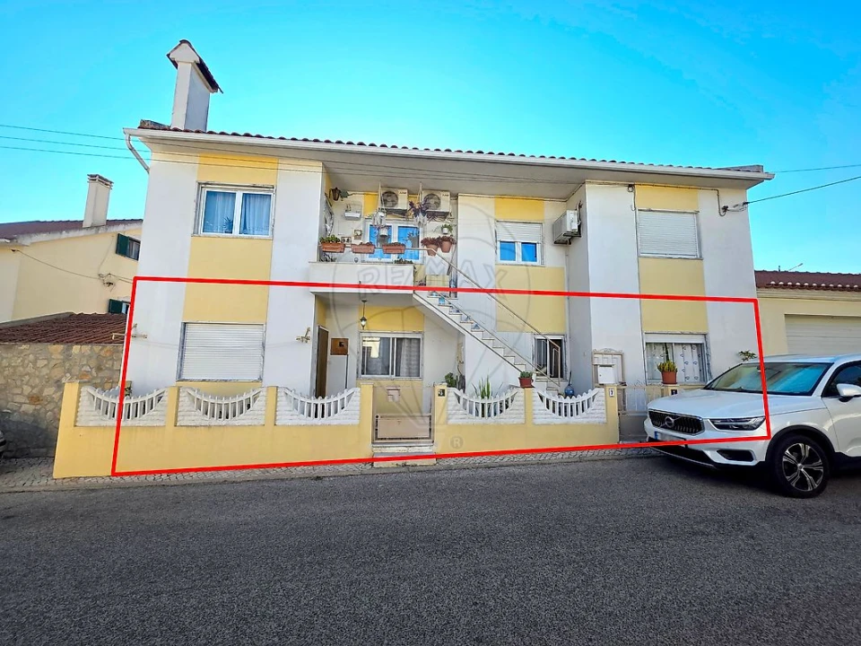 Moradia T2 para Venda em Alenquer (Santo Estêvão e Triana) Foto 5