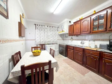 Moradia T2 para Venda em Alenquer (Santo Estêvão e Triana)