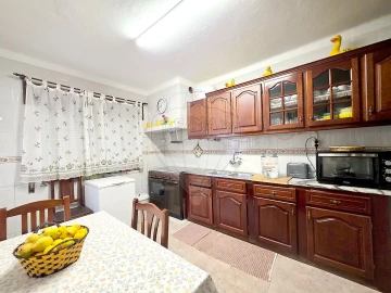 Moradia T2 para Venda em Alenquer (Santo Estêvão e Triana)
