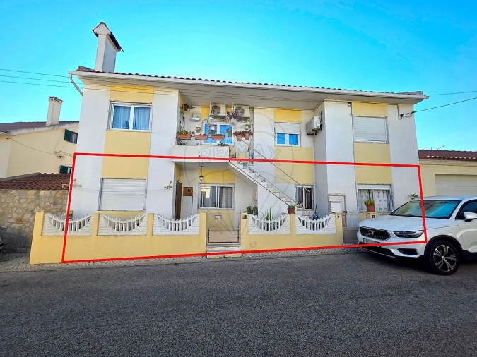 Moradia T2 para Venda em Alenquer (Santo Estêvão e Triana) Foto 5