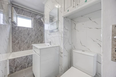 Apartamento T3 para Venda em Mafamude e Vilar do Paraíso
