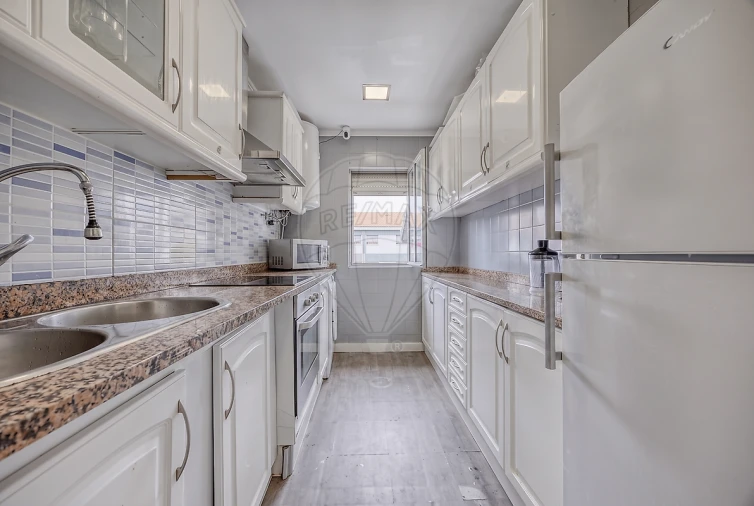 Apartamento T3 para Venda em Mafamude e Vilar do Paraíso Foto 2