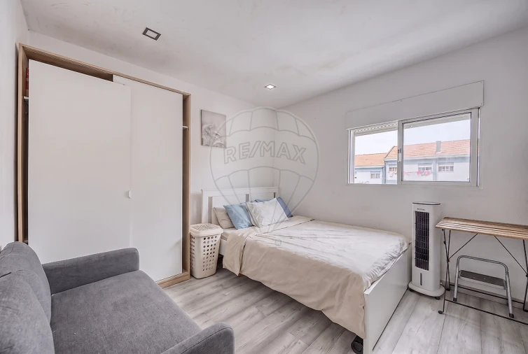 Apartamento T3 para Venda em Mafamude e Vilar do Paraíso Foto 18