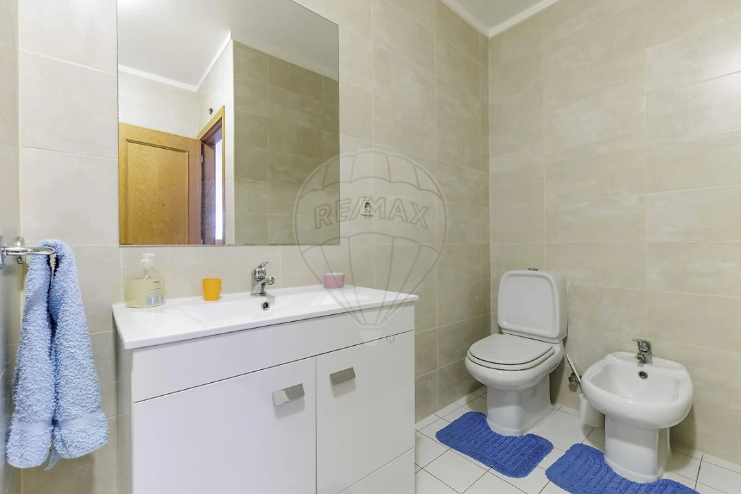 Apartamento T2 para Venda em Cidade da Maia Foto 4
